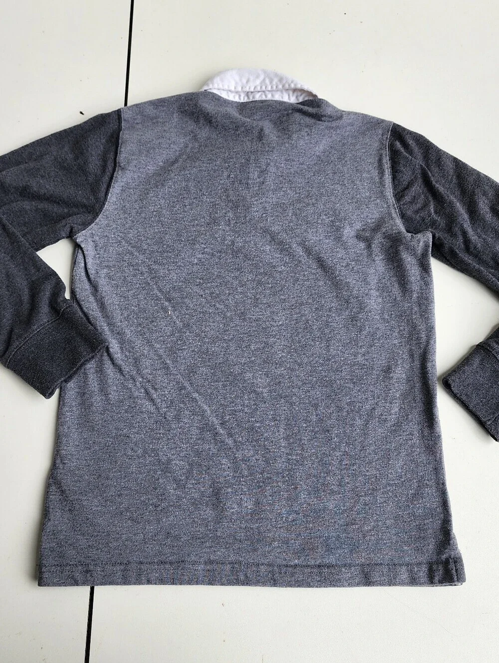 Lot Of 4 Boys Long Sleeve Shirts Gap Wrangler Tee Sweatshirt Hooded M (8-9)